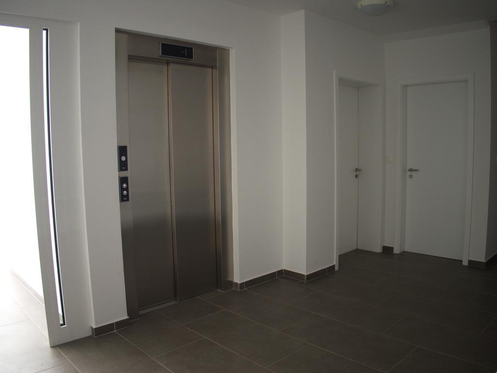 Studio Lori And Bine Bled Room photo